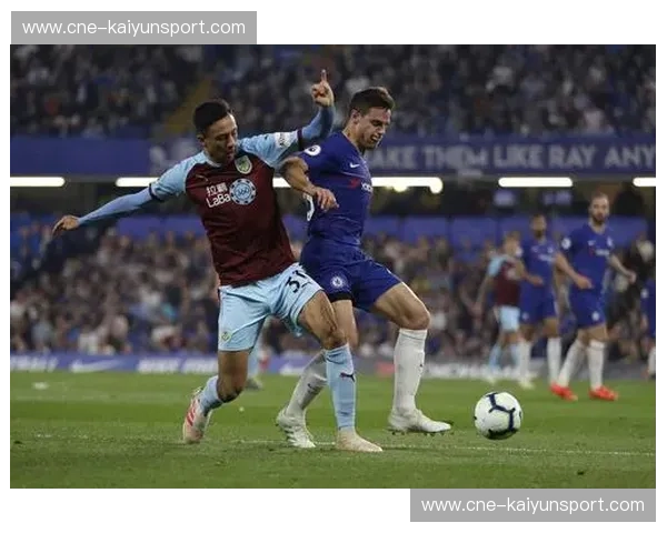 法兰西的草根回响：当甘冈遇上斯特拉斯堡，不只是胜负的较量